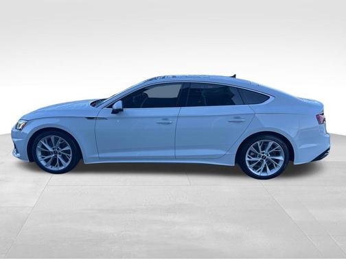 Glacier White Metallic 2022 Audi A5 Sportback Premium Plus