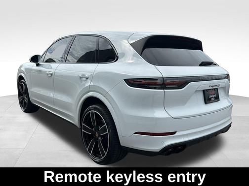 2023 Porsche Cayenne Platinum Edition