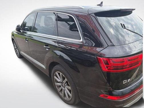 Orca Black Metallic 2019 Audi Q7 55 Premium Plus