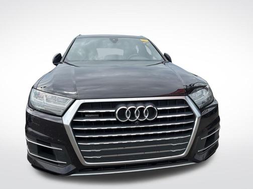 Orca Black Metallic 2019 Audi Q7 55 Premium Plus