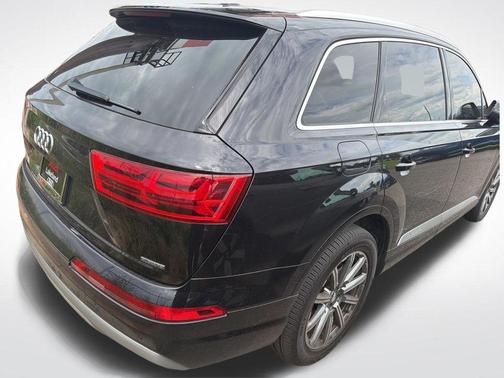 Orca Black Metallic 2019 Audi Q7 55 Premium Plus