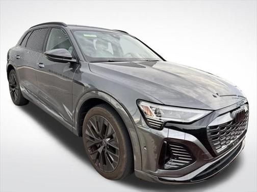 2024 Audi Q8 e-tron Prestige