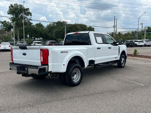 Oxford White 2025 Ford F-350 XLT