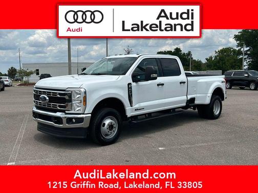 Oxford White 2025 Ford F-350 XLT