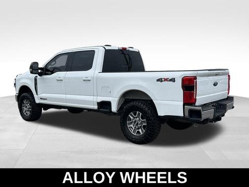 Oxford White 2024 Ford F-250 Lariat