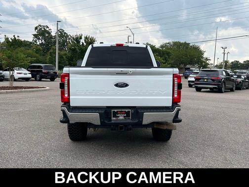 Oxford White 2024 Ford F-250 Lariat
