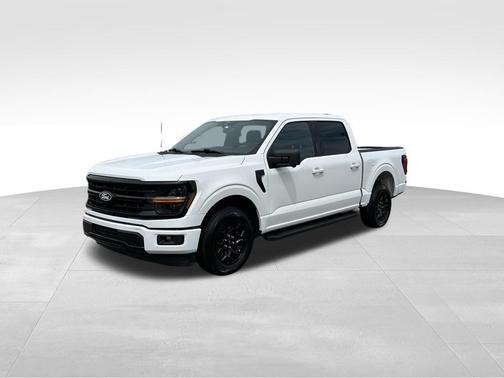Oxford White 2024 Ford F-150 XLT