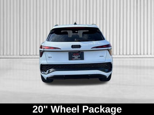 Glacier White Metallic 2026 Audi Q3 TFSI quattro S tronic