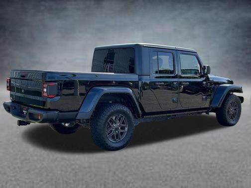 Black Clearcoat 2024 Jeep Gladiator Sport S