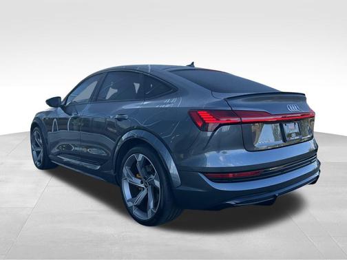 2023 Audi e-tron S Sportback Premium Plus quattro