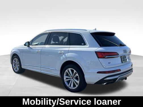 2025 Audi Q7 55 Premium Plus