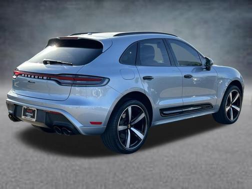 Dolomite Silver Metallic 2024 Porsche Macan Macan