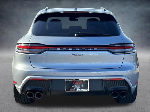 Dolomite Silver Metallic 2024 Porsche Macan Macan