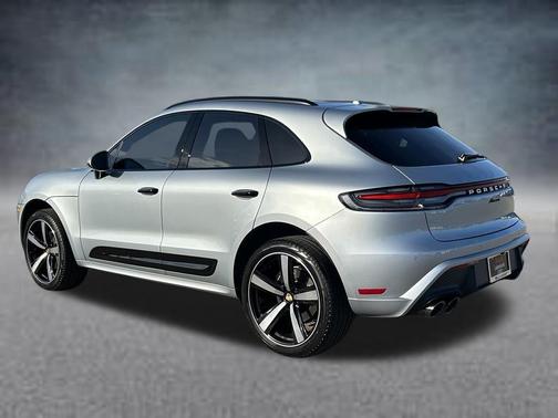 Dolomite Silver Metallic 2024 Porsche Macan Macan
