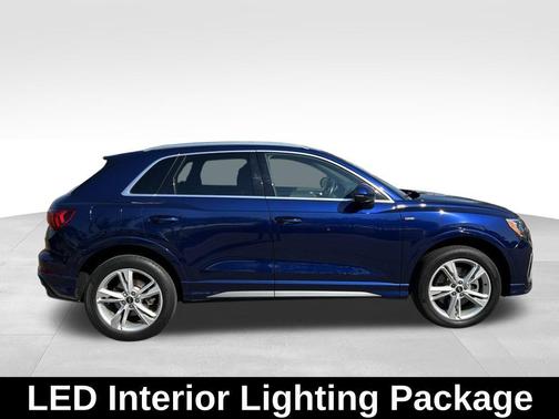 2022 Audi Q3 45 S line Premium