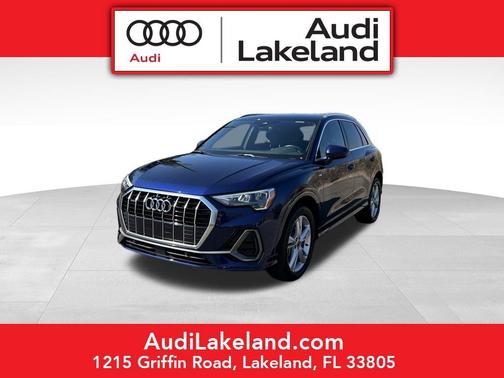 2022 Audi Q3 45 S line Premium
