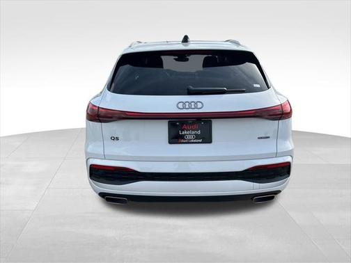 2025 Audi Q5 Premium