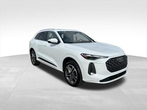 2025 Audi Q5 Premium