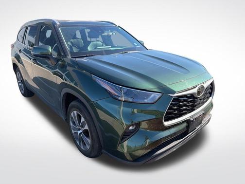 Cypress 2023 Toyota Highlander XLE