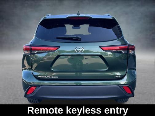 Cypress 2023 Toyota Highlander XLE