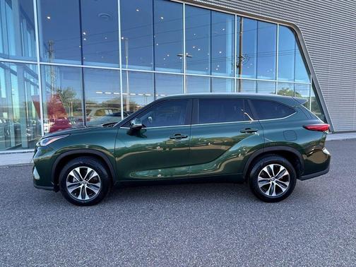 Cypress 2023 Toyota Highlander XLE
