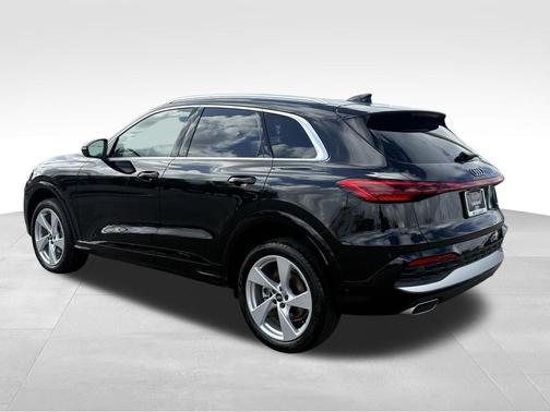 2025 Audi Q5 Premium Plus TFSI quattro S tronic