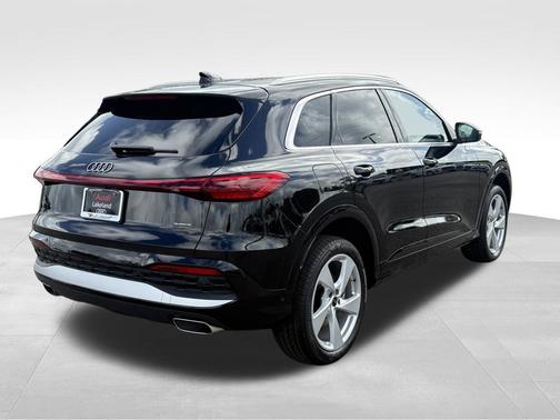 2025 Audi Q5 Premium Plus TFSI quattro S tronic