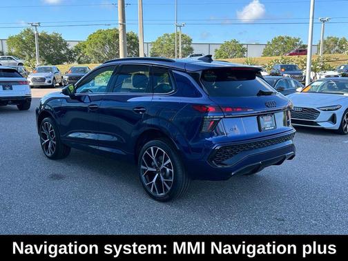 Navarra Blue Metallic 2026 Audi Q3 TFSI quattro S tronic