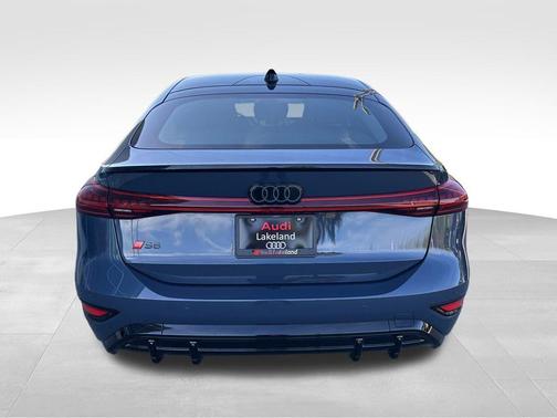 2025 Audi S6 e-tron Premium Plus