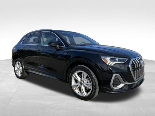 2022 Audi Q3 45 S line Premium Plus