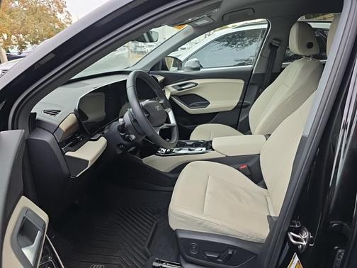 2025 Audi Q6 e-tron Premium