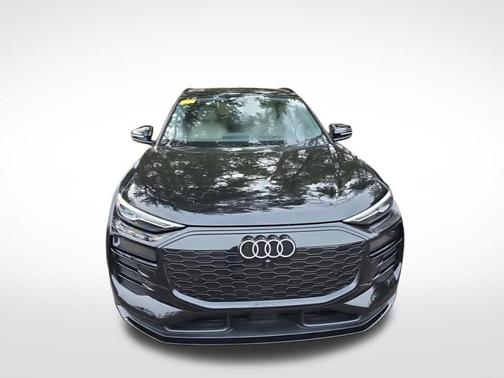 2025 Audi Q6 e-tron Premium