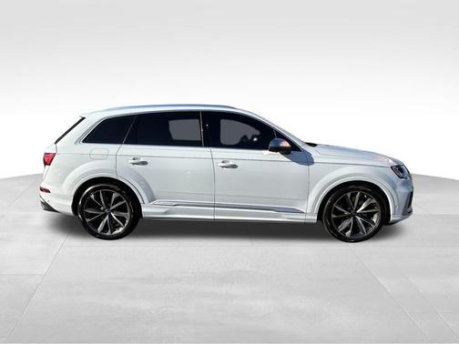 2023 Audi SQ7 4.0T Premium Plus