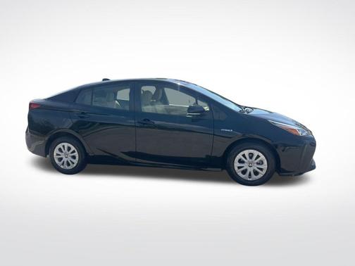 Midnight Black Metallic 2021 Toyota Prius LE