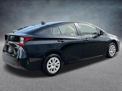 Midnight Black Metallic 2021 Toyota Prius LE