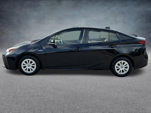 Midnight Black Metallic 2021 Toyota Prius LE