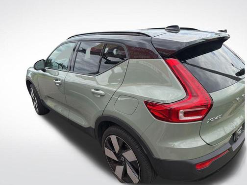 Sage Green Metallic 2023 Volvo XC40 Recharge Pure Electric Twin Ultimate