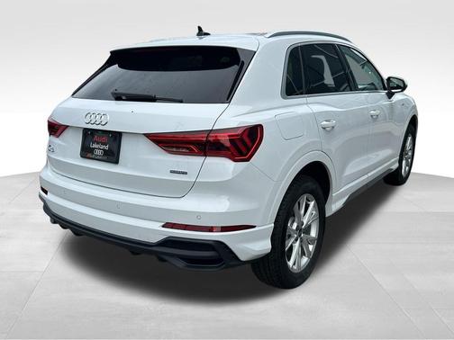 2025 Audi Q3 Premium 45 TFSI S line quattro Tiptronic