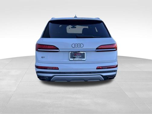 2025 Audi Q7 55 Premium