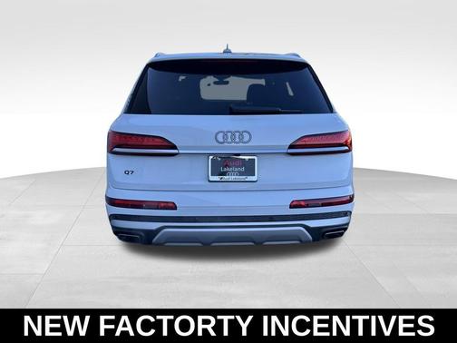 2025 Audi Q7 55 Premium