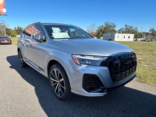 2026 Audi Q7 45 Premium Plus