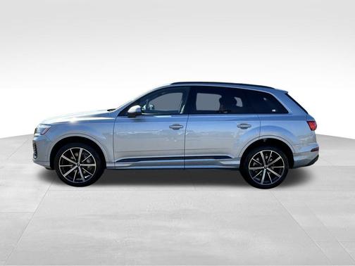 2026 Audi Q7 45 Premium Plus