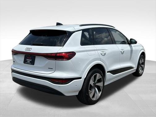 2025 Audi Q6 e-tron Premium Plus quattro