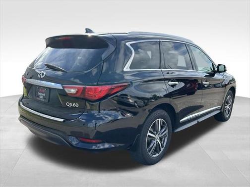 2017 INFINITI QX60 Base