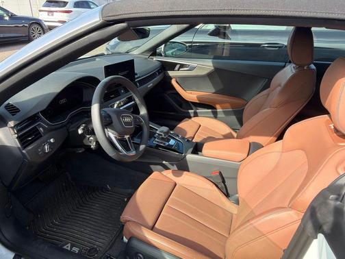 Glacier White Metallic/Black Roof 2023 Audi A5 Prestige 45 TFSI S line quattro S tronic