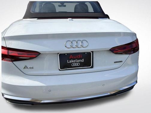 Glacier White Metallic/Black Roof 2023 Audi A5 Prestige 45 TFSI S line quattro S tronic