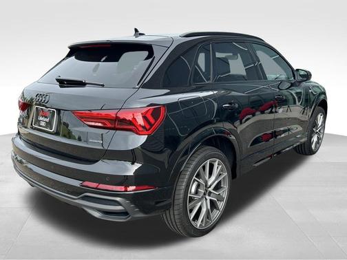 2025 Audi Q3 45 S line Premium Plus