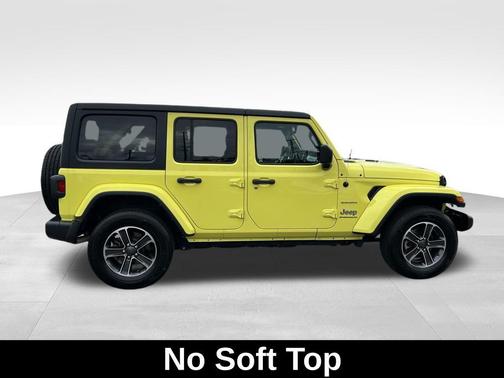 2023 Jeep Wrangler 4-Door Sahara 4x4