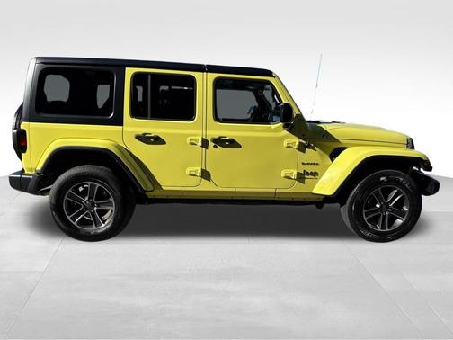 2023 Jeep Wrangler 4-Door Sahara 4x4