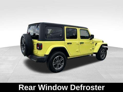 2023 Jeep Wrangler 4-Door Sahara 4x4